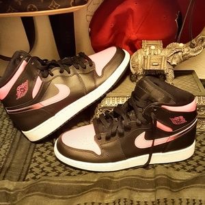 SOLD! Nike® Air Jordan Retro 1 "Black Hyper Pink"